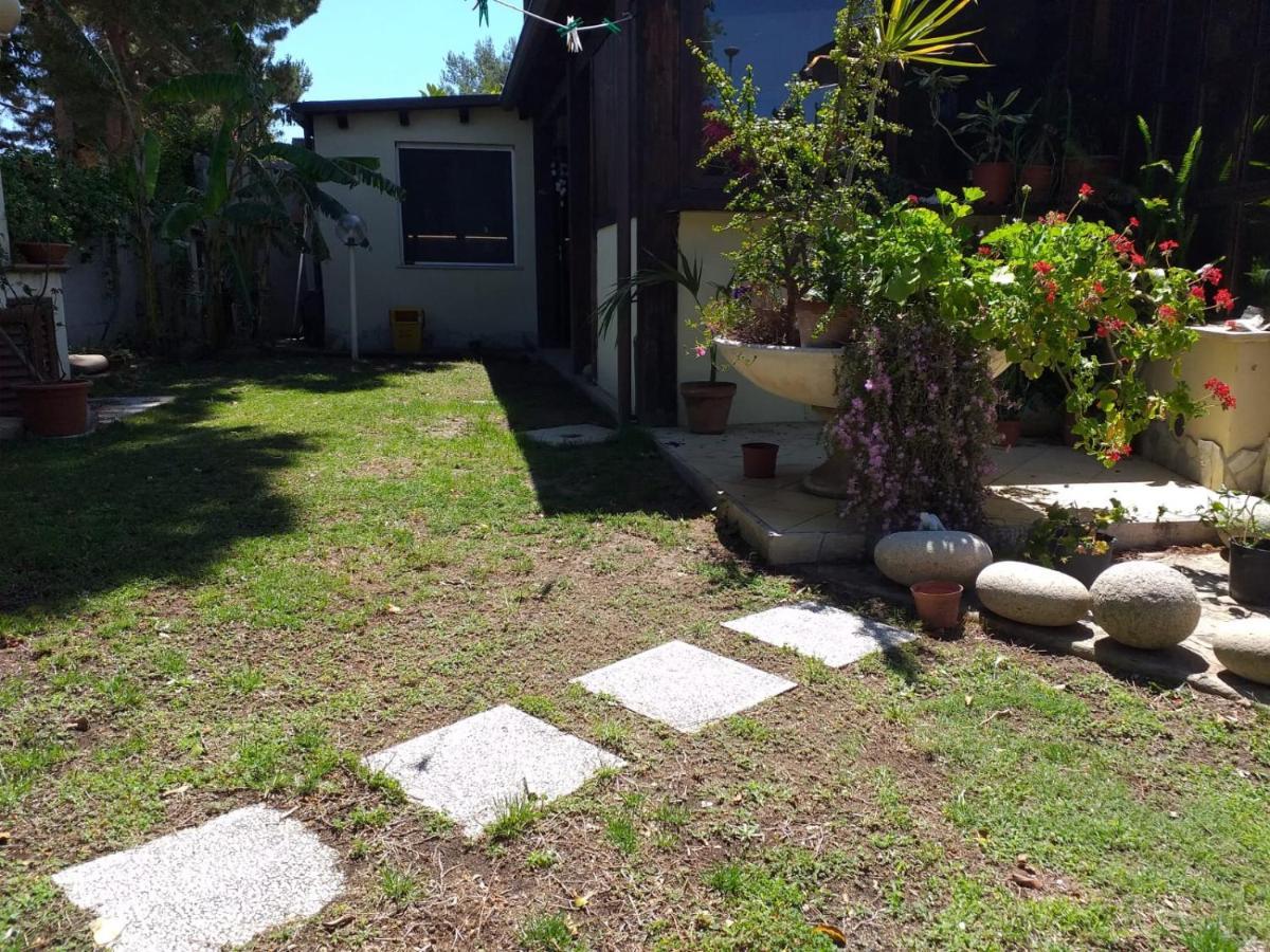 Brezza Di Mare Appartamento In Villa Con Giardino E Spiaggia ,Casa Vacanze Al Mare Quartu Sant'Elena Bagian luar foto
