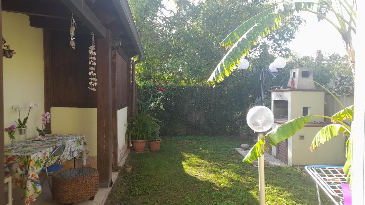 Brezza Di Mare Appartamento In Villa Con Giardino E Spiaggia ,Casa Vacanze Al Mare Quartu Sant'Elena Bagian luar foto